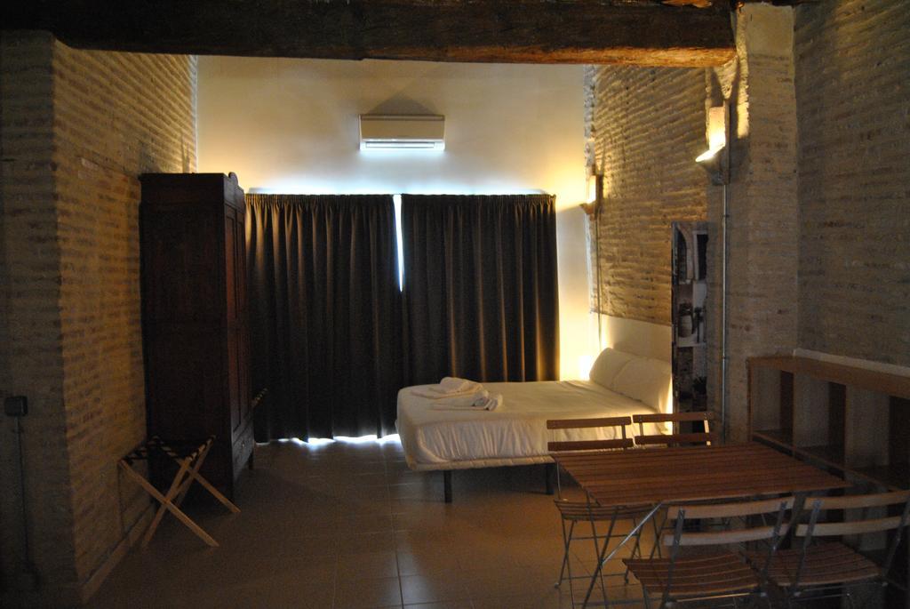 Sweet Otel Valencia Room photo